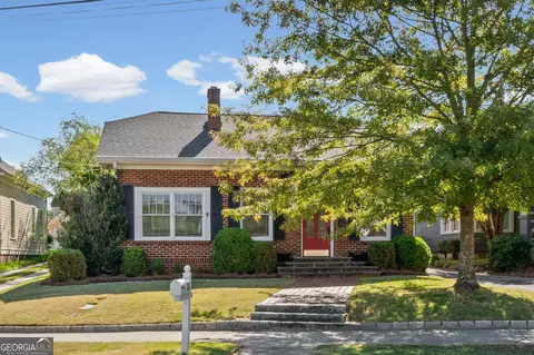 78 Lagrange St, Newnan, GA 30263
