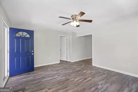 Living - 802 Monroe St, Lagrange, GA 30240 photo 2 of 2
