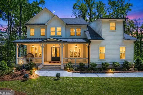 3560 Chattahoochee Rd, Cumming, GA 30041