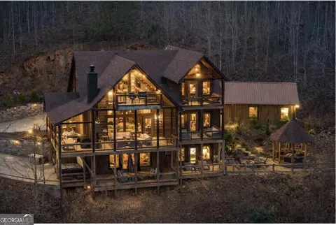 355 W Shalom Dr, Blue Ridge, GA 30513