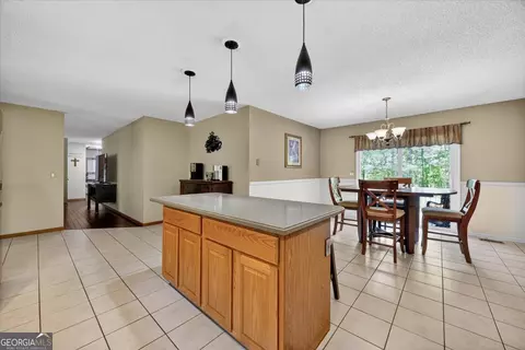 Kitchen - 348 Craig Rd, Forsyth, GA 31029 photo 3 of 4