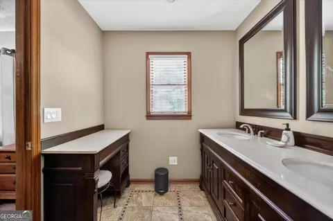 Bath - 348 Craig Rd, Forsyth, GA 31029 photo 2 of 3