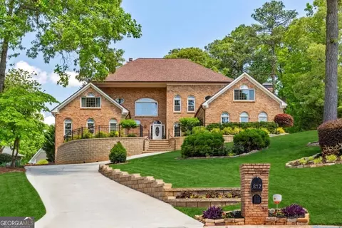 817 Jami Ct, Lawrenceville, GA 30046