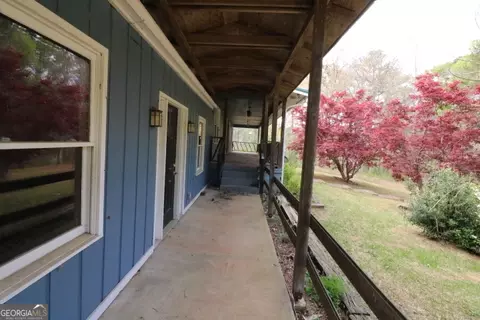 Exterior - 775 Rock Mills Rd, Lagrange, GA 30240 photo 5 of 8