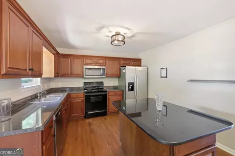 Kitchen - 337 Colston Dr, Toccoa, GA 30577 photo 3 of 3