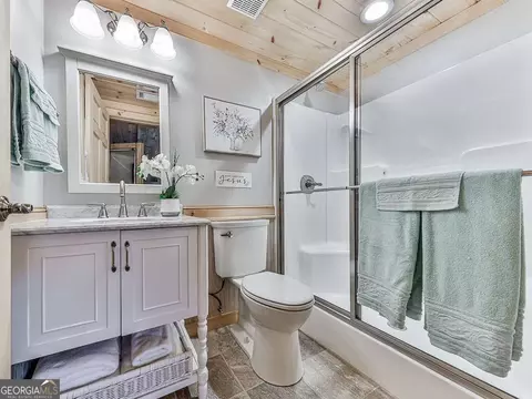 Bath - 1670 Outback Rd, Jasper, GA 30143 photo 5 of 5
