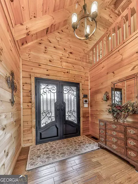 Entry Way - 1670 Outback Rd, Jasper, GA 30143 photo 2 of 4