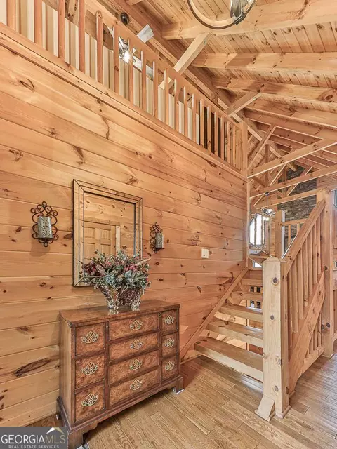 Entry Way - 1670 Outback Rd, Jasper, GA 30143 photo 3 of 4