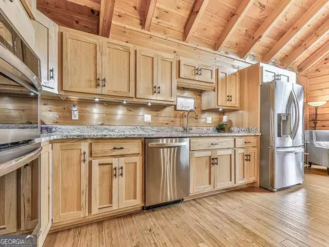 Kitchen - 1670 Outback Rd, Jasper, GA 30143 photo 4 of 4