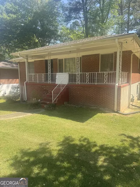 611 Woods Dr NW, Atlanta, GA 30318