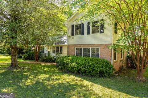 11 Wiley Dr, Thomaston, GA 30286