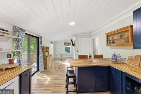 Kitchen - 315 Acre Est, Toccoa, GA 30577 photo 4 of 4