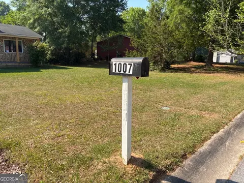 1007 Leeward Ln, Jonesboro, GA 30238