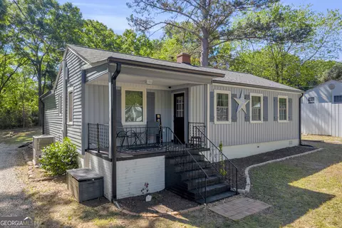 106 Hart Ter, Hartwell, GA 30643