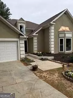 301 Oak Ter, Alpharetta, GA 30009