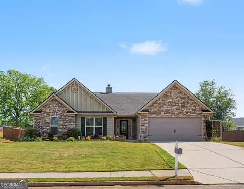 637 High Meadow Dr, Jefferson, GA 30549