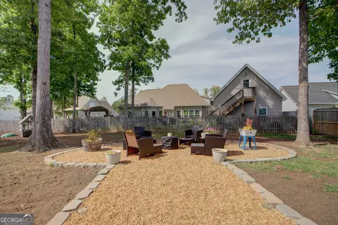 Exterior - 23 Oak View Dr, Rome, GA 30165 photo 7 of 10