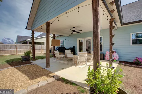 Exterior - 23 Oak View Dr, Rome, GA 30165 photo 6 of 10