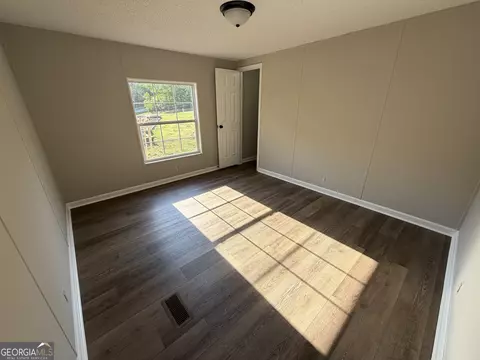 Bedroom - 200 Ruby Wooten Rd, Clarkesville, GA 30523 photo 2 of 3