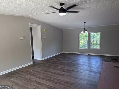 Living - 200 Ruby Wooten Rd, Clarkesville, GA 30523 photo 3 of 3