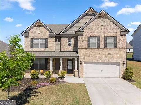 7098 Branch Creek Cv, Flowery Branch, GA 30542