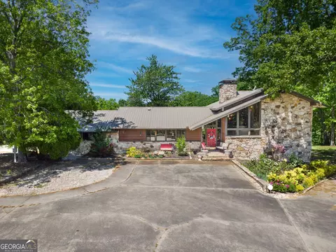 1509 High Point Rd, Bowdon, GA 30108