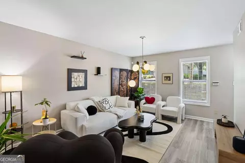 7750 Roswell Rd #5A, Atlanta, GA 30350