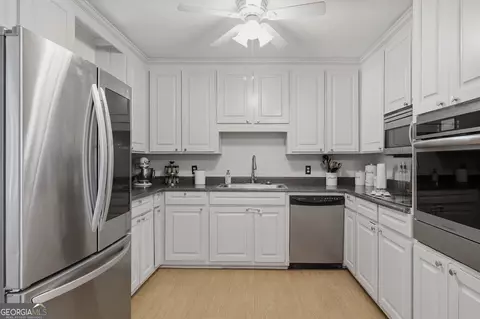 Kitchen - 511 E 25th Ave, Cordele, GA 31015 photo 2 of 5