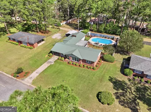 View/Area - 511 E 25th Ave, Cordele, GA 31015 photo 3 of 6