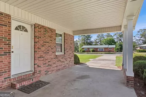Exterior - 511 E 25th Ave, Cordele, GA 31015 photo 2 of 14