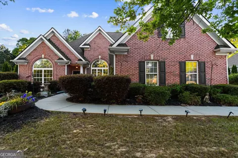 711 Ashley Wilkes Way, Loganville, GA 30052