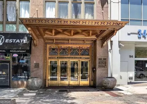 32 Peachtree St NW #1202, Atlanta, GA 30303