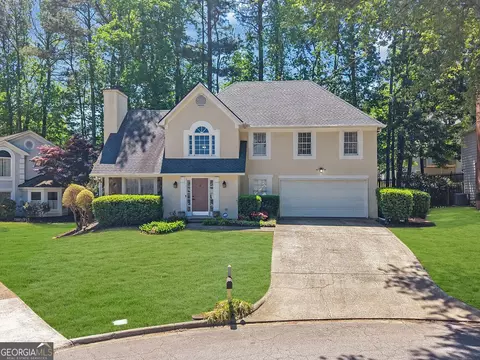 1075 Wellers Ct, Roswell, GA 30076