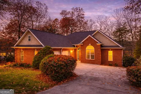82 Thornwood Ct, Ellijay, GA 30540