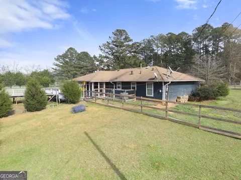 Exterior - 856 Colwell Rd, Jackson, GA 30233 photo 8 of 10