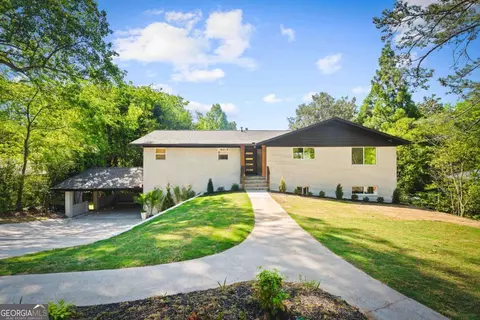 1679 Oak Ln NE, Atlanta, GA 30329