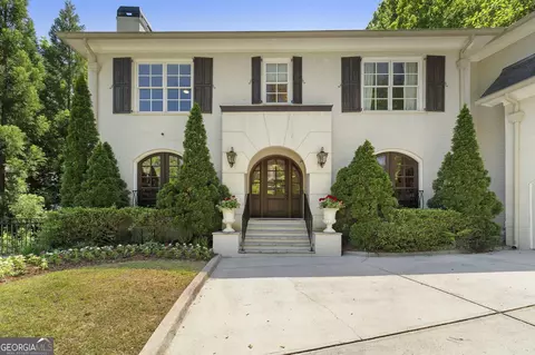 1110 Dawn View Ln NW, Atlanta, GA 30327