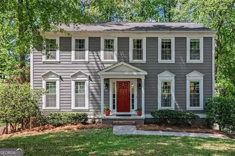 825 Crab Orchard Dr, Roswell, GA 30076