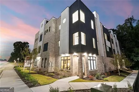 1962 8th St #5, Chamblee, GA 30341