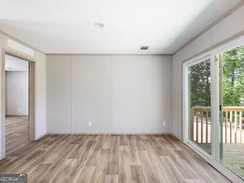 Living - 5228 Bogus Rd, Gainesville, GA 30506 photo 3 of 3