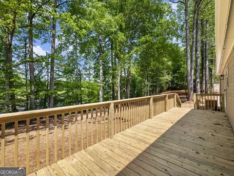 Exterior - 5228 Bogus Rd, Gainesville, GA 30506 photo 6 of 7