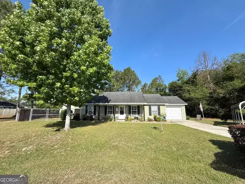 221 Goldenrod Cir, Adel, GA 31620