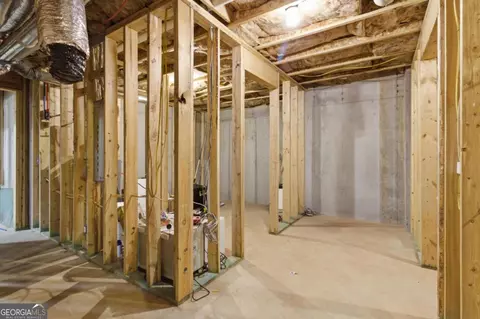 Entry Way - 604 Augusta Dr, Fairburn, GA 30213 photo 15 of 17