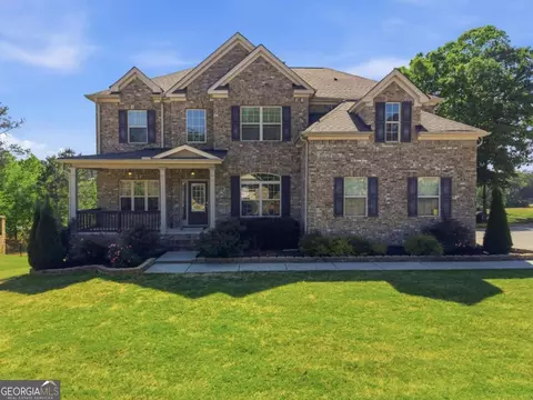 Exterior - 604 Augusta Dr, Fairburn, GA 30213 photo 1 of 12