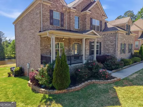 Exterior - 604 Augusta Dr, Fairburn, GA 30213 photo 3 of 12