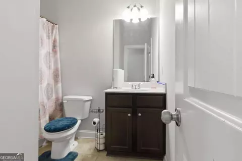 Entry Way - 604 Augusta Dr, Fairburn, GA 30213 photo 6 of 17