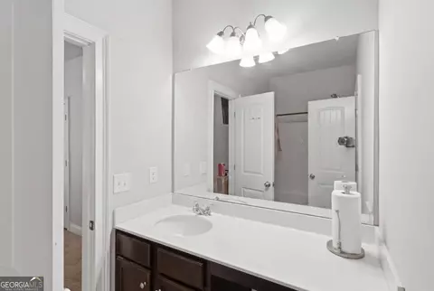 Bath - 604 Augusta Dr, Fairburn, GA 30213 photo 2 of 2