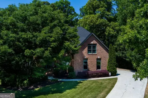 5349 Garnaby Ln, Peachtree Corners, GA 30092