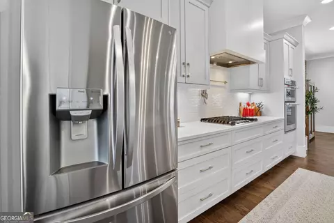 Kitchen - 1295 Markham Rd, Brookhaven, GA 30319 photo 4 of 4