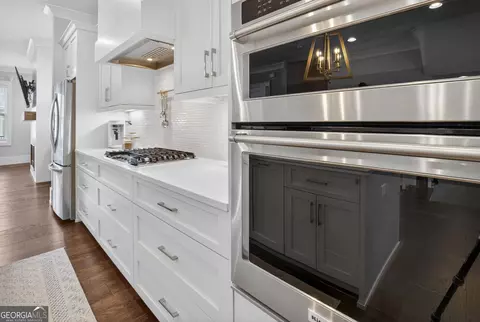Kitchen - 1295 Markham Rd, Brookhaven, GA 30319 photo 3 of 4